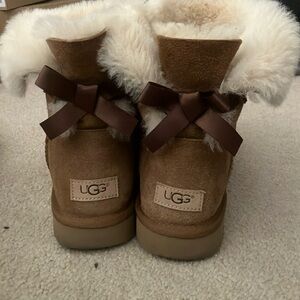 Ugg classic mini single Bailey bow boots